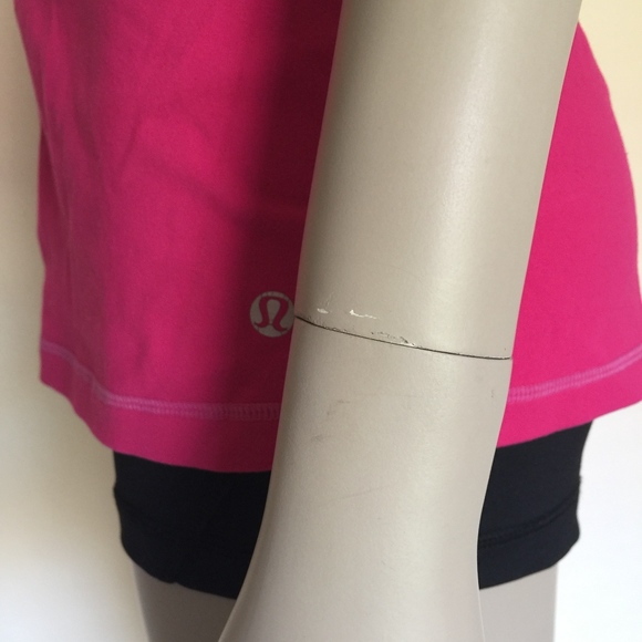 Lululemon pink tank top built in bra cinched bust - Picture 5 of 7